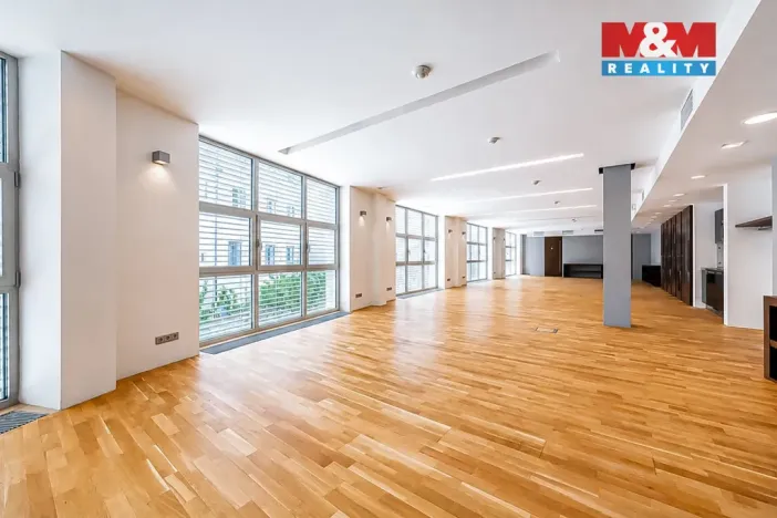 Pronájem kanceláře, Olomouc, Horní náměstí, 172 m2