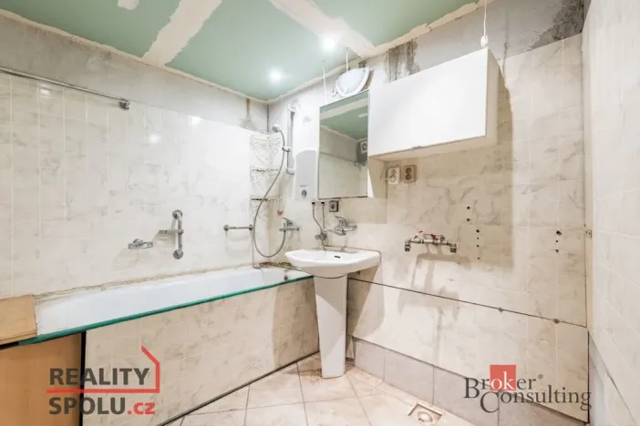 Prodej rodinného domu, Hluk, Hlavní, 166 m2