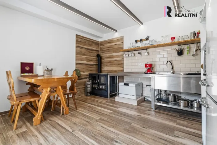 Prodej rodinného domu, Rašovice, 195 m2