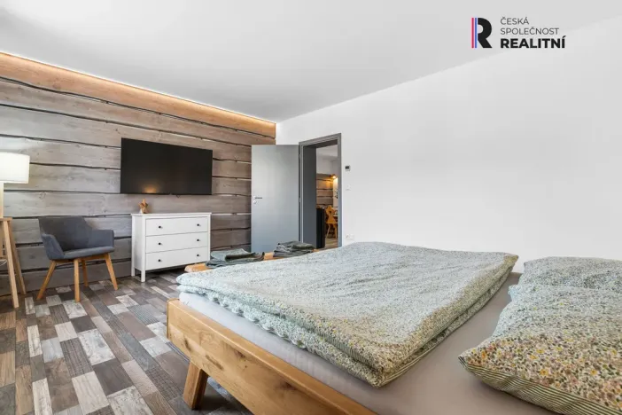 Prodej rodinného domu, Rašovice, 195 m2