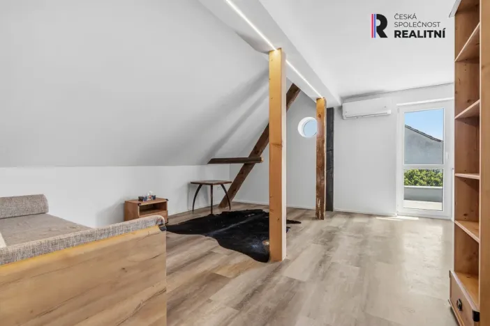 Prodej rodinného domu, Rašovice, 195 m2