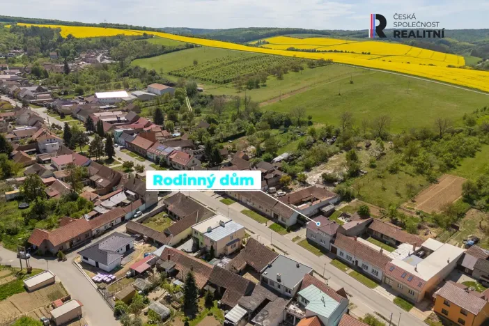 Prodej rodinného domu, Rašovice, 195 m2