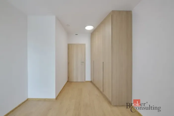 Pronájem bytu 2+kk, Holice, Pod Parkem, 46 m2