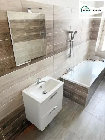 Pronájem bytu 4+1, Cheb, 26. dubna, 118 m2