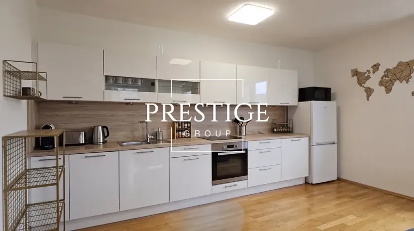 Pronájem bytu 2+kk, Praha - Karlín, Nekvasilova, 67 m2