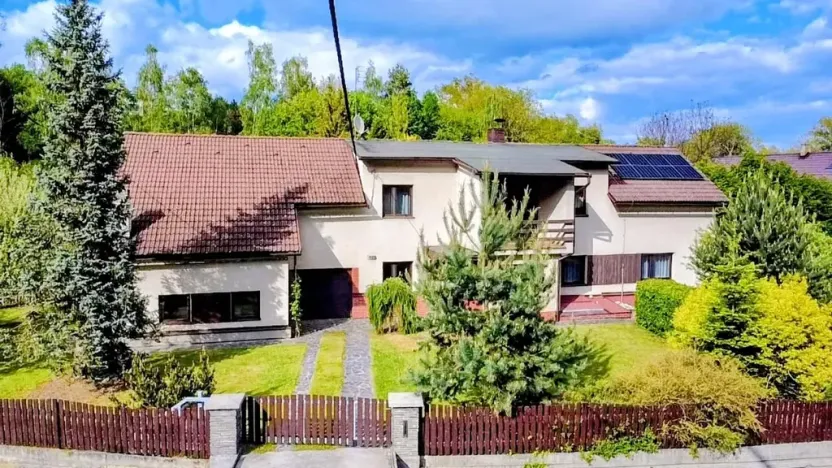 Prodej rodinného domu, Bílovec, 200 m2