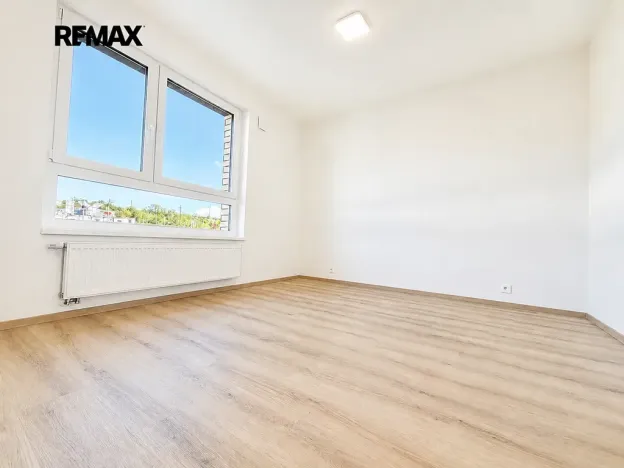 Pronájem bytu 2+kk, Praha - Hloubětín, Waltariho, 54 m2