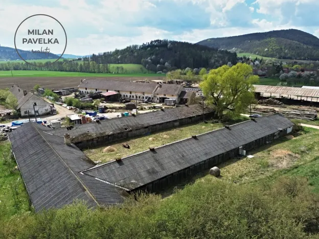 Pronájem komerční, Lomnička, 1462 m2
