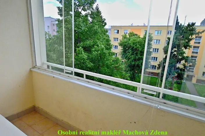Pronájem bytu 2+1, Praha - Malešice, Káranská, 56 m2