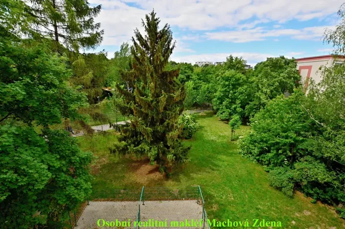 Pronájem bytu 2+1, Praha - Malešice, Káranská, 56 m2