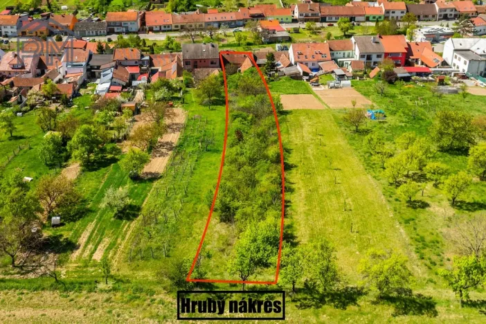 Prodej pozemku pro bydlení, Uhřice, 2318 m2