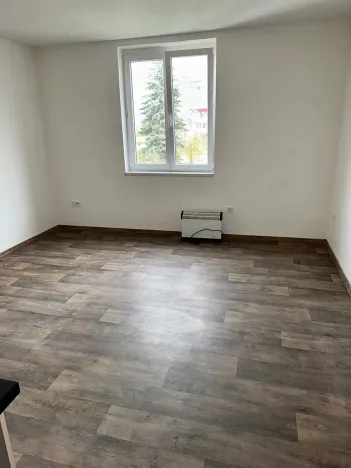 Pronájem bytu 2+kk, Pardubice, Sladkovského, 45 m2