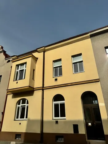 Pronájem bytu 2+kk, Pardubice, Sladkovského, 45 m2