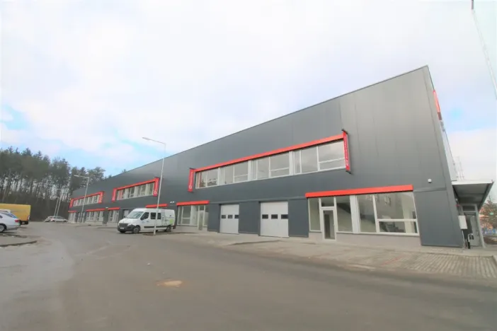 Pronájem skladu, Brno - Chrlice, U jezu, 22500 m2
