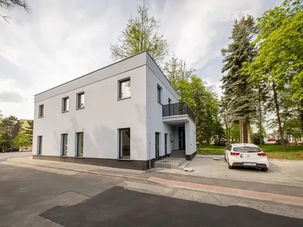 Pronájem kanceláře, Jindřichův Hradec, U Knihovny, 86 m2
