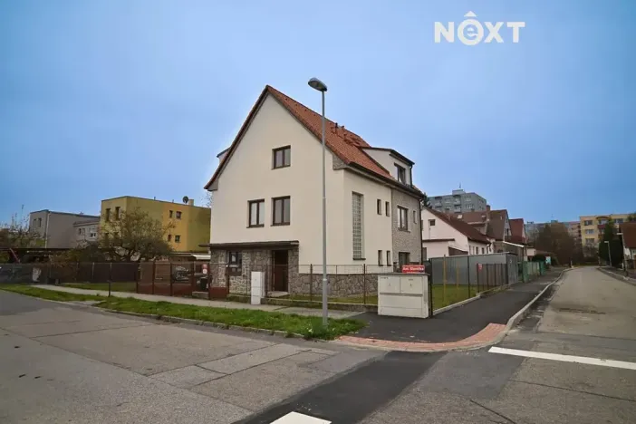 Prodej bytu 3+1, České Budějovice, Ant. Slavíčka, 64 m2