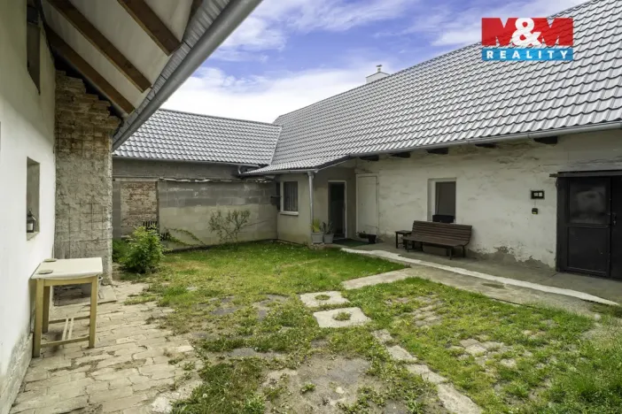 Prodej rodinného domu, Uhersko, 120 m2