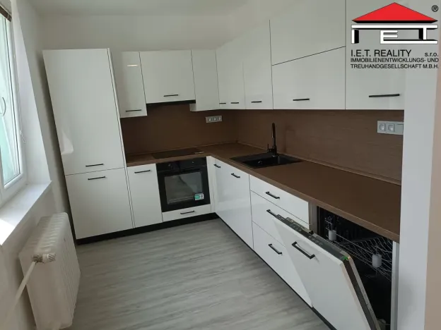 Prodej bytu 2+1, Kopřivnice, Lidická, 58 m2