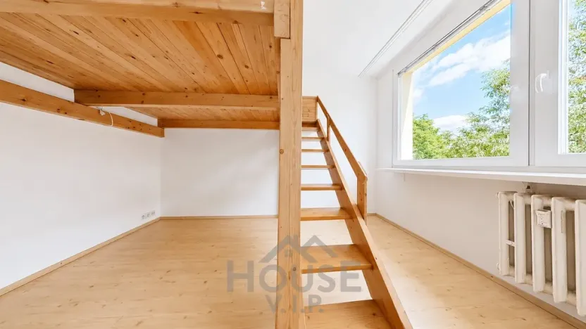 Prodej bytu 2+kk, Praha - Střížkov, 39 m2