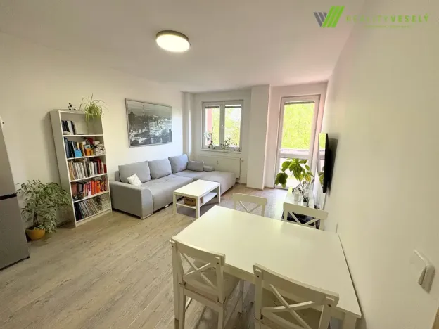 Pronájem bytu 2+kk, Hodonín, Čajkovského, 46 m2