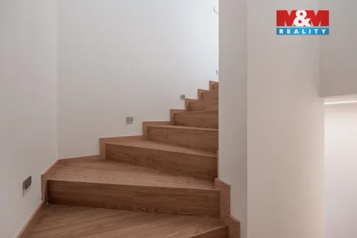 Prodej rodinného domu, Velké Popovice, 219 m2