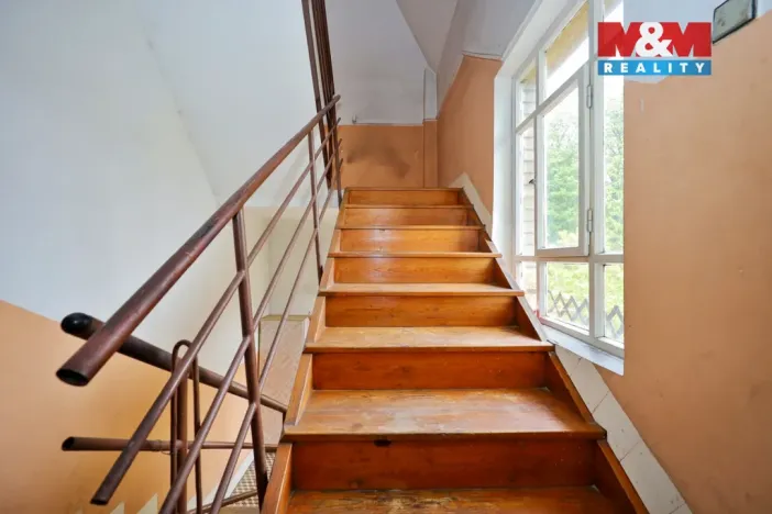 Prodej rodinného domu, Černovice, Táborská, 330 m2