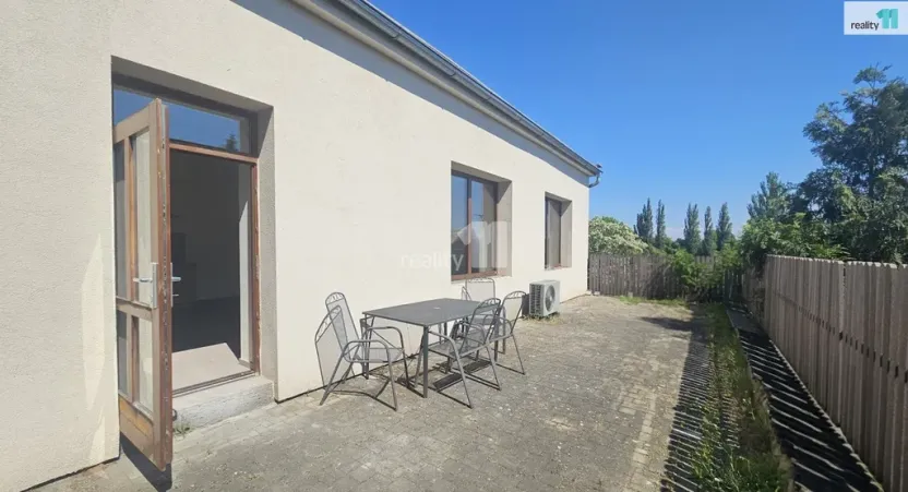 Pronájem bytu 2+kk, Kolín - Kolín IV, Školská, 59 m2