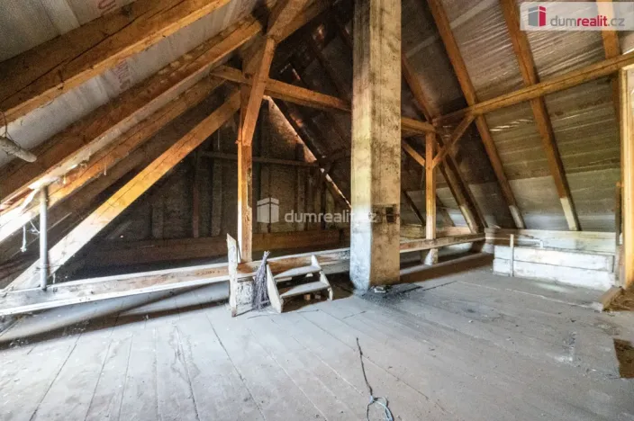 Prodej rodinného domu, Hrdějovice - Opatovice, 1111 m2