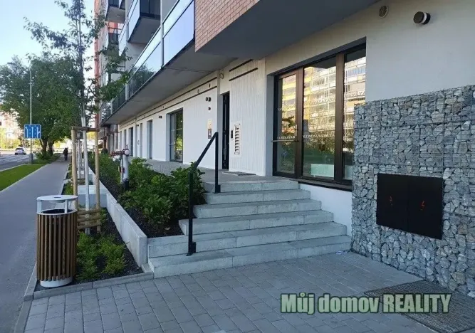 Pronájem bytu 2+kk, Praha - Kamýk, 45 m2