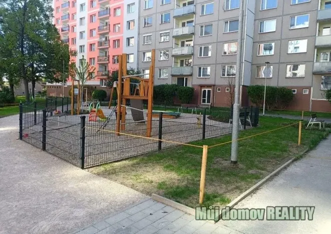Pronájem bytu 2+kk, Praha - Kamýk, 45 m2
