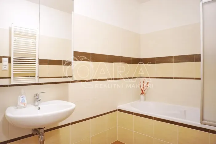 Pronájem bytu 3+kk, Praha - Háje, Jurkovičova, 78 m2