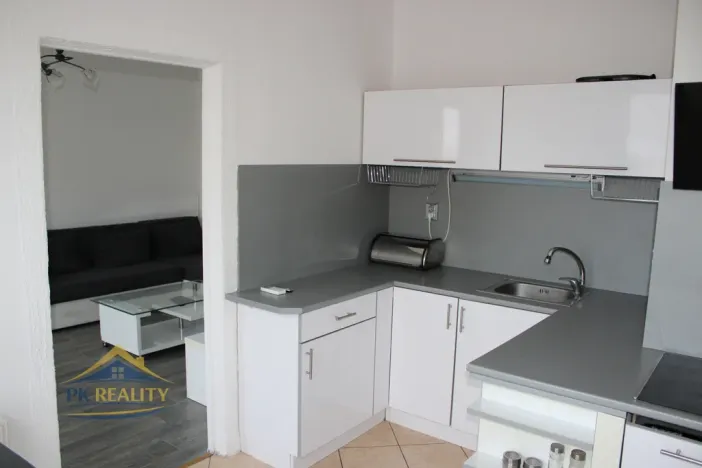 Pronájem bytu 2+1, Pardubice, Palackého třída, 53 m2