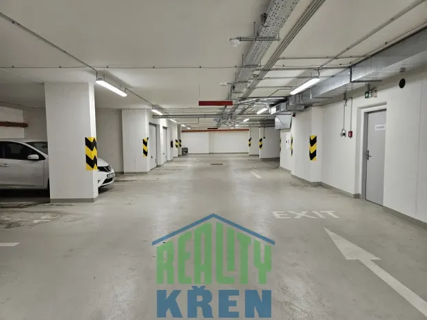 Pronájem garáže, Praha - Hlubočepy, Fabiánové, 15 m2