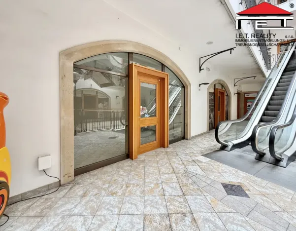 Pronájem obchodního prostoru, Brno, Orlí, 25 m2
