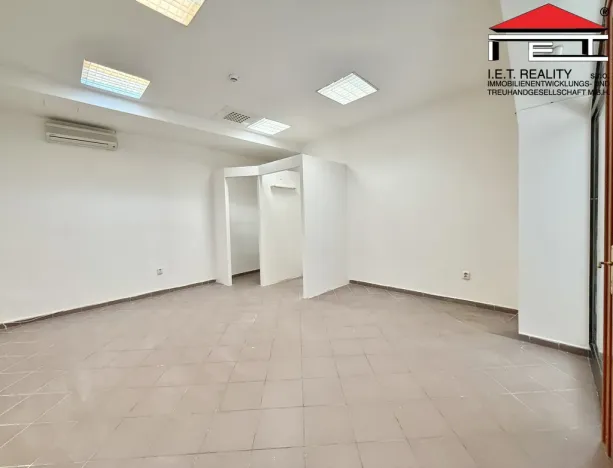 Pronájem obchodního prostoru, Brno, Orlí, 25 m2