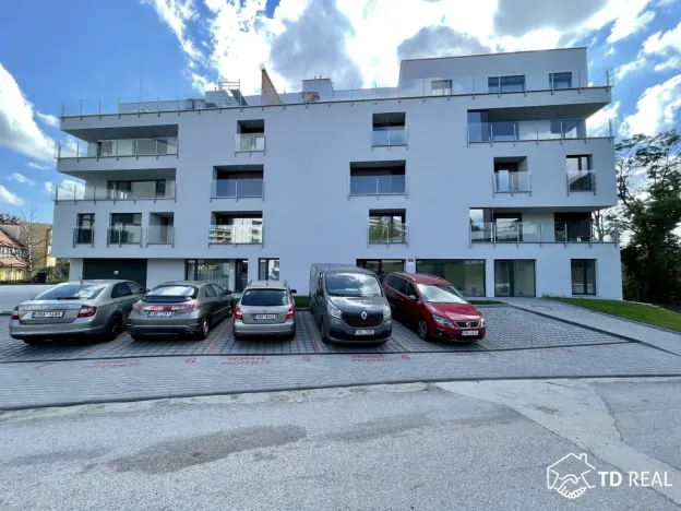 Pronájem bytu 1+kk, Brno, Vinařská, 34 m2