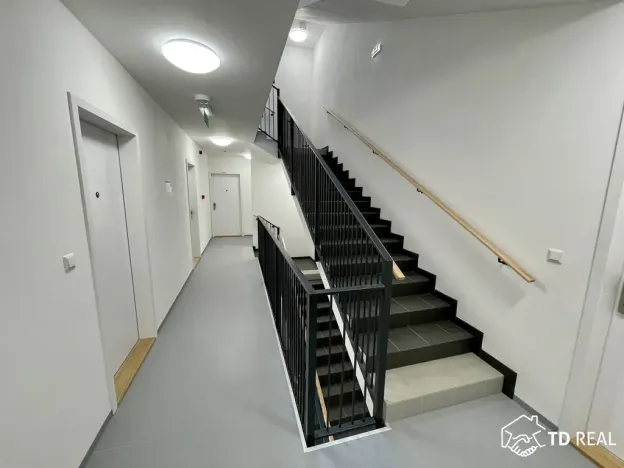 Pronájem bytu 1+kk, Brno, Vinařská, 34 m2