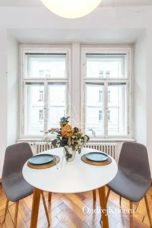 Prodej bytu 3+1, Praha - Malá Strana, Mělnická, 90 m2