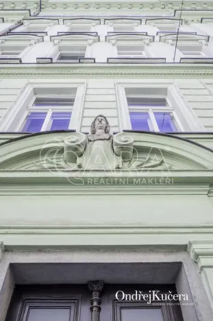 Prodej bytu 3+1, Praha - Malá Strana, Mělnická, 90 m2