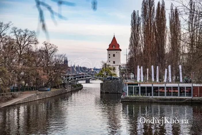 Prodej bytu 3+1, Praha - Malá Strana, Mělnická, 90 m2