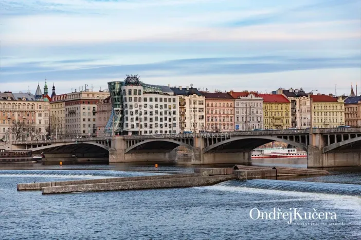 Prodej bytu 3+1, Praha - Malá Strana, Mělnická, 90 m2