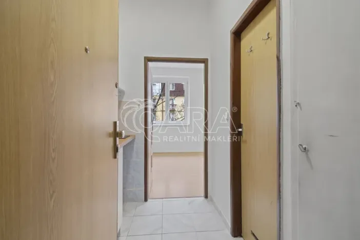 Pronájem bytu 1+kk, Praha - Libeň, Sokolovská, 18 m2