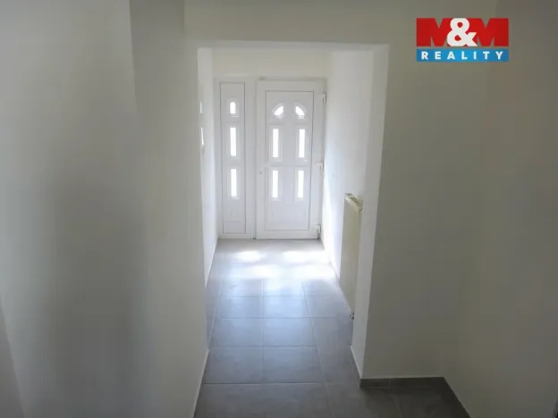 Pronájem bytu 2+kk, Velká Dobrá, Kladenská, 47 m2