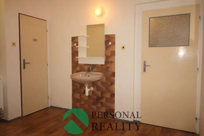 Pronájem kanceláře, Rakovník, Trojanova, 38 m2