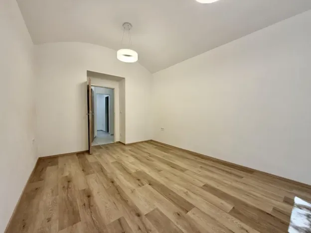 Pronájem bytu 1+1, Praha - Žižkov, Hartigova, 29 m2