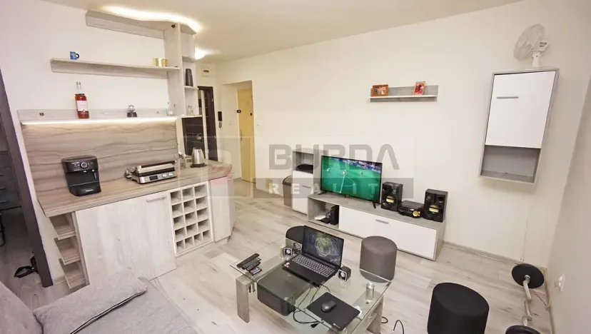 Pronájem bytu 2+kk, Neratovice, 30 m2