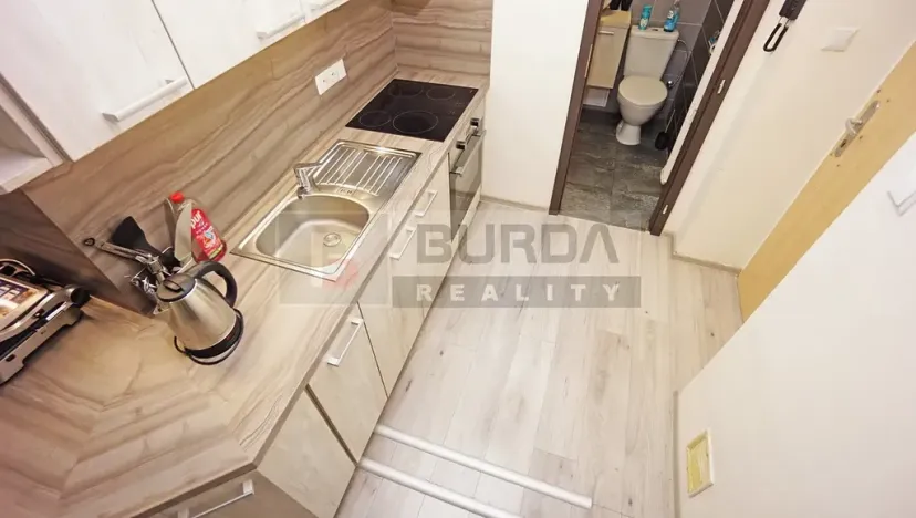 Pronájem bytu 2+kk, Neratovice, 30 m2