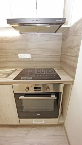 Pronájem bytu 2+kk, Neratovice, 30 m2