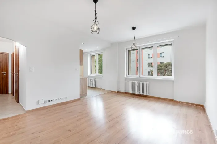 Pronájem bytu 2+kk, Praha - Záběhlice, Choceradská, 53 m2