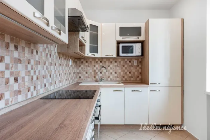 Pronájem bytu 2+kk, Praha - Záběhlice, Choceradská, 53 m2